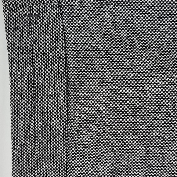 Ann Taylor Elegant Wool Blend Tweed Skirt Black/ Gray Size 6P - Picture 3 of 10